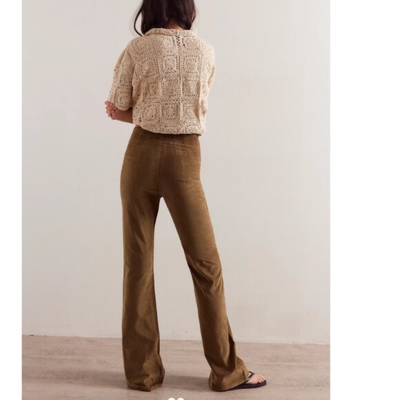 new Free People Jayde Flare Jeans in Fir green 252 - Picture 5 of 6